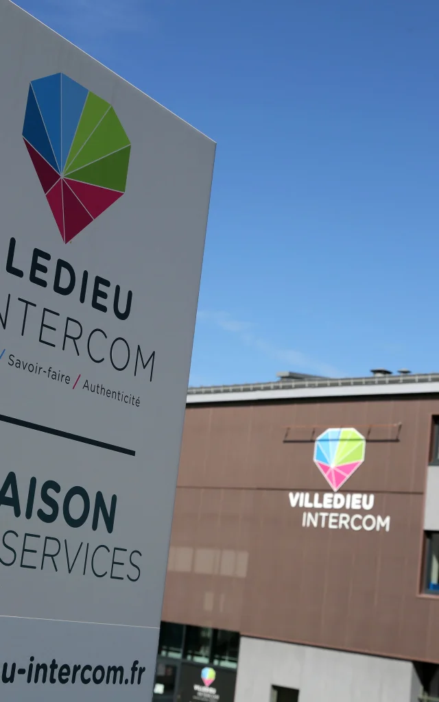 Villedieu Maison Service Public 070916 Ddaguiercd50 14