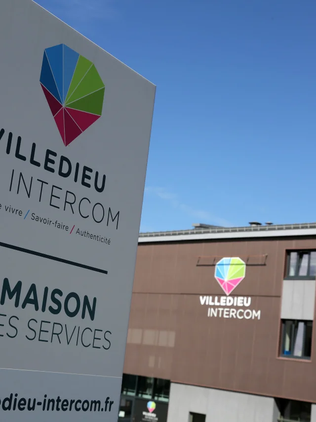 Villedieu Maison Service Public 070916 Ddaguiercd50 14