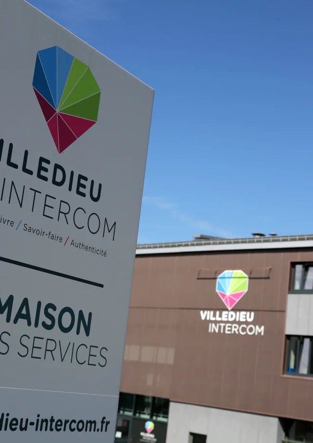 Villedieu Maison Service Public 070916 Ddaguiercd50 14